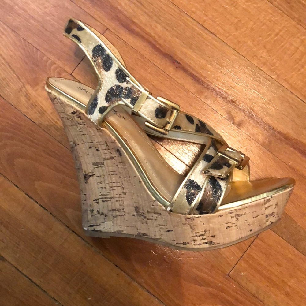 Leopard wedges
